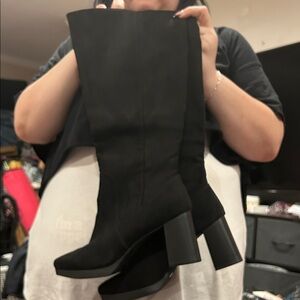 Anna Black Heeled Boots